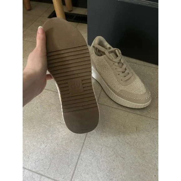 Vince Camuto Dolce Vita Dolen Sneakers Women's 7.5 Sandstone Knit Platform - Picture 3 of 5